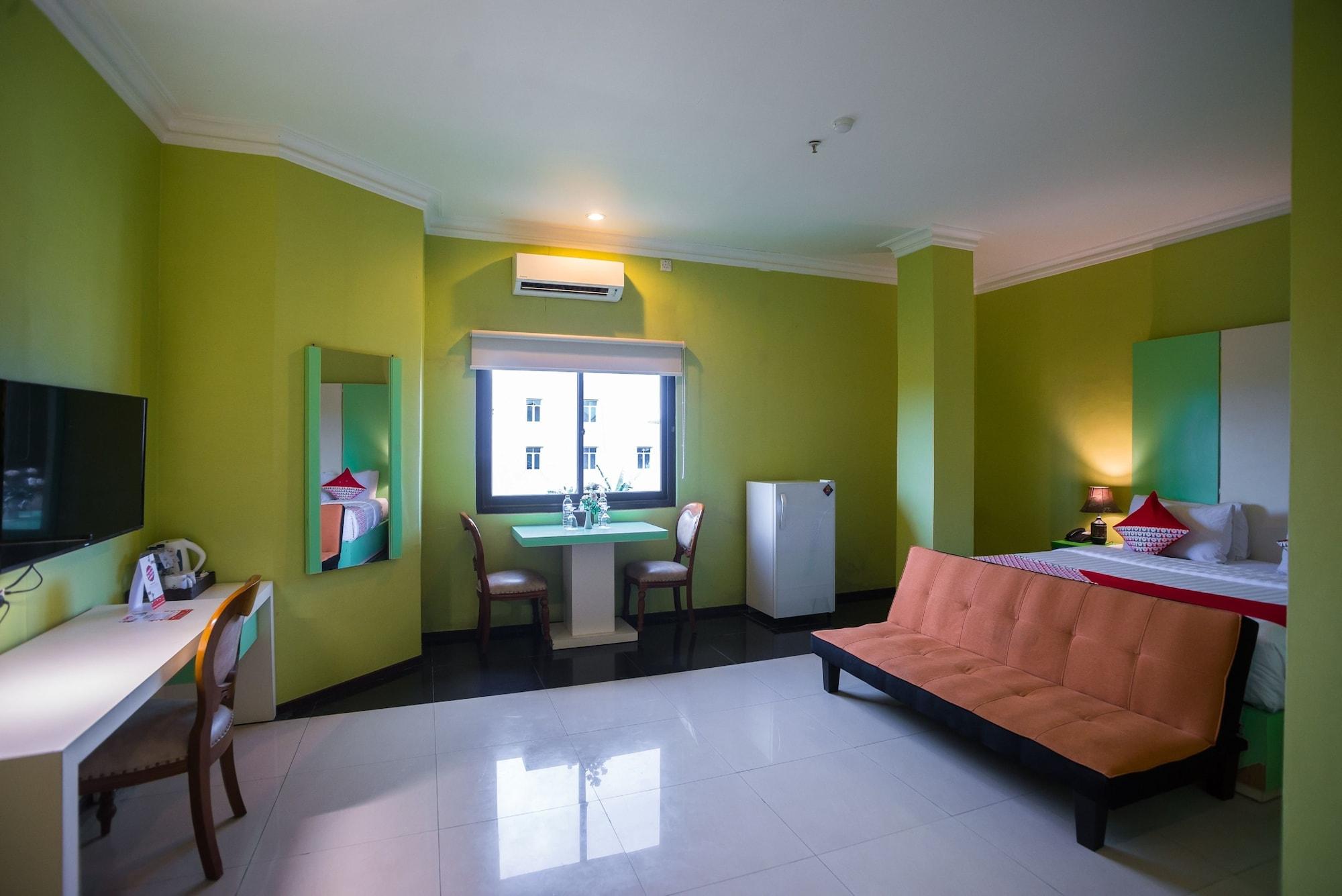 Royal Park Hotel Samarinda Exterior foto