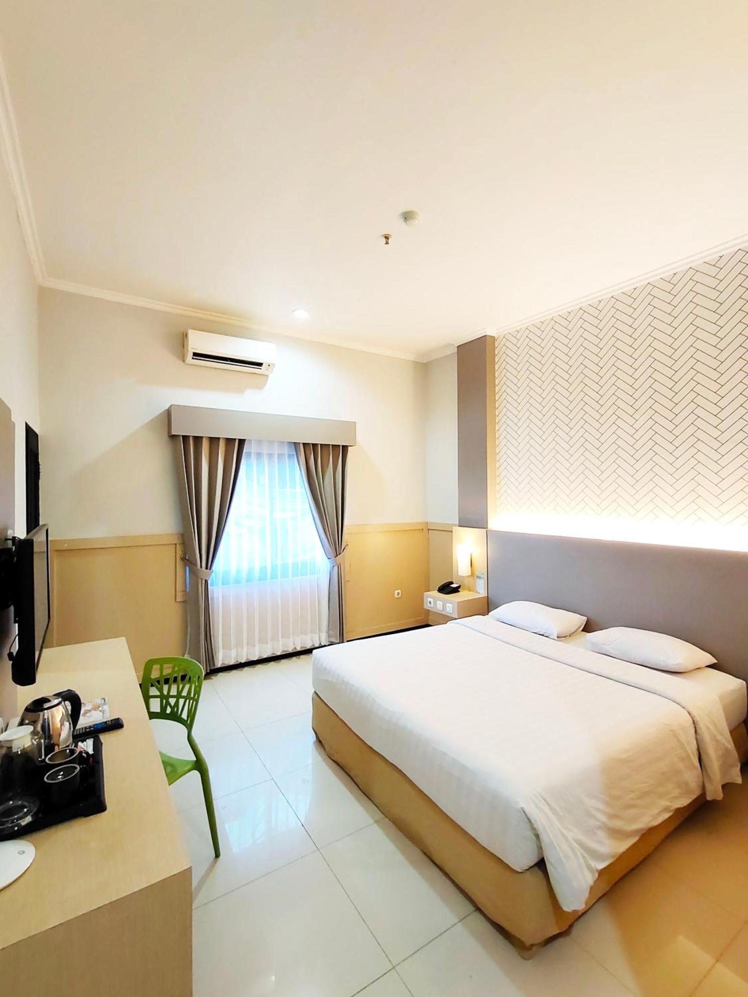 Royal Park Hotel Samarinda Exterior foto