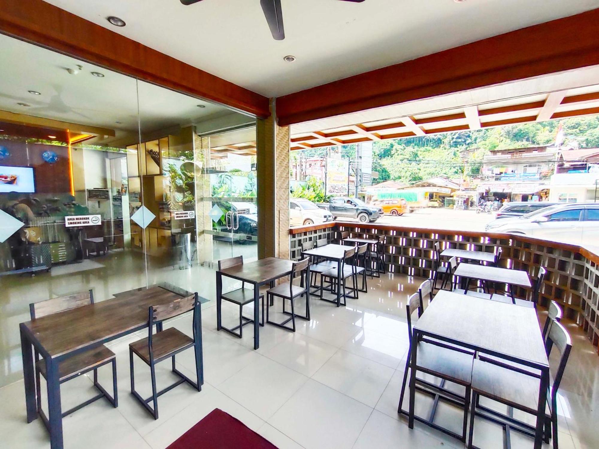 Royal Park Hotel Samarinda Exterior foto