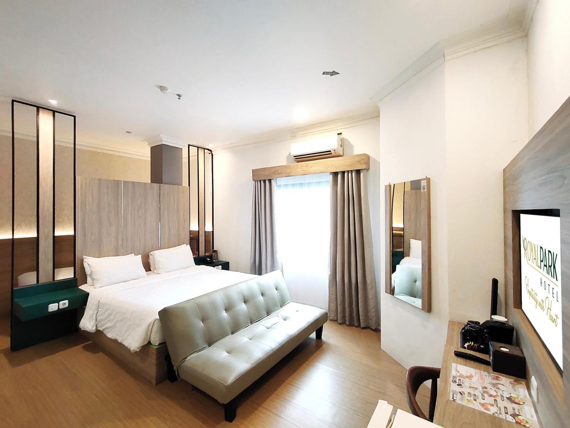 Royal Park Hotel Samarinda Exterior foto
