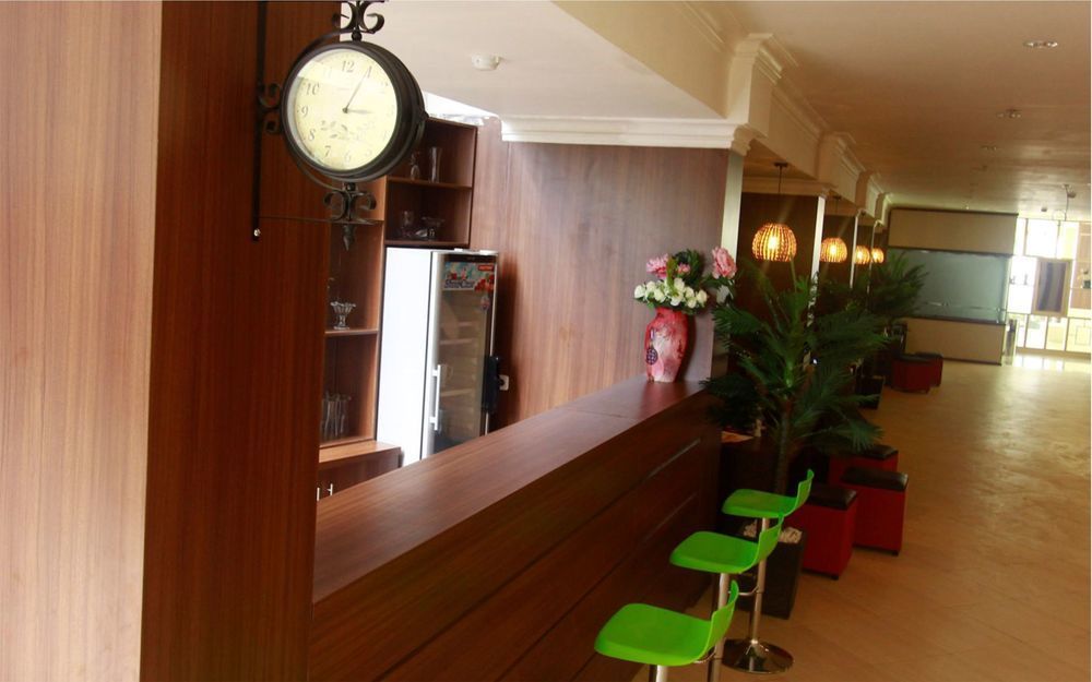 Royal Park Hotel Samarinda Exterior foto